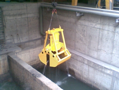 Electro Hydraulic Clamshell Grab